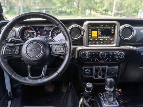Used 2022 Jeep Wrangler Unlimited Sport AWD/4WD image 13