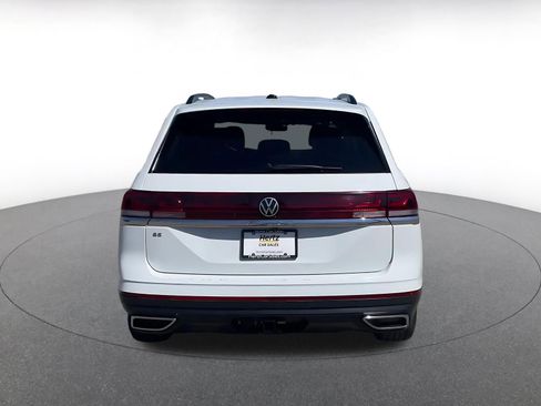 Used 2025 Volkswagen Atlas SE image 12