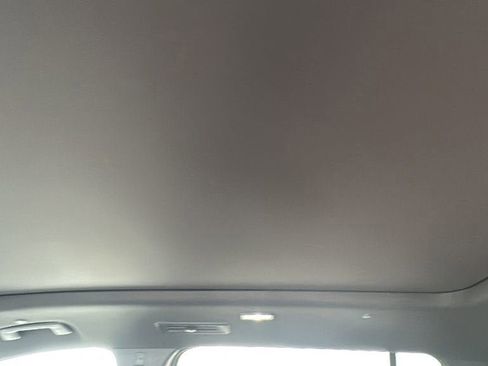 New 2026 Chevrolet Traverse LT w/ Sun and Wheel Package image 17