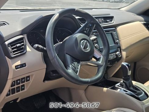 Used 2020 Nissan Rogue SL w/ Premium Package FWD image 10