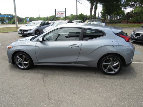 Used 2020 Hyundai Veloster 2.0 FWD image 5