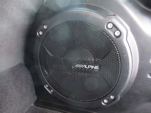 Used 2024 Jeep Wrangler High Altitude image 16