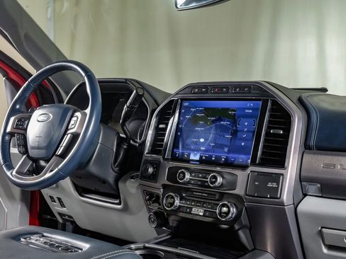 Used 2022 Ford F250 Limited image 23