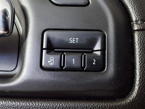 Used 2022 GMC Sierra 1500 SLT image 18