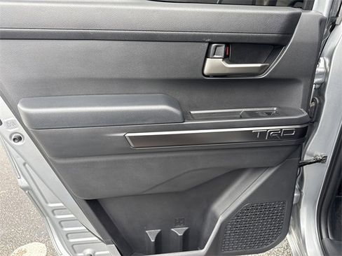 Used 2024 Toyota Tacoma TRD Off-Road w/ TRD Off Road Premium Package image 28