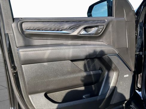 Used 2023 GMC Yukon Denali AWD/4WD image 20
