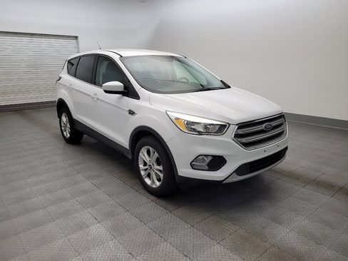 Used 2017 Ford Escape SE image 13