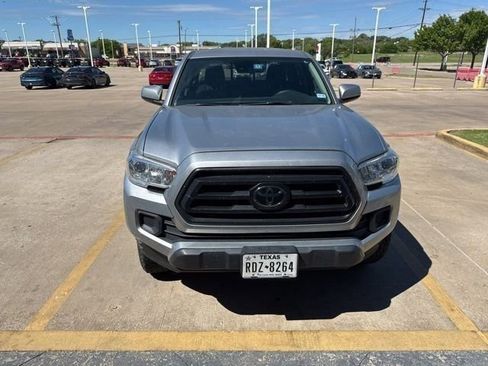 Used 2022 Toyota Tacoma SR w/ SR Convenience Package image 2
