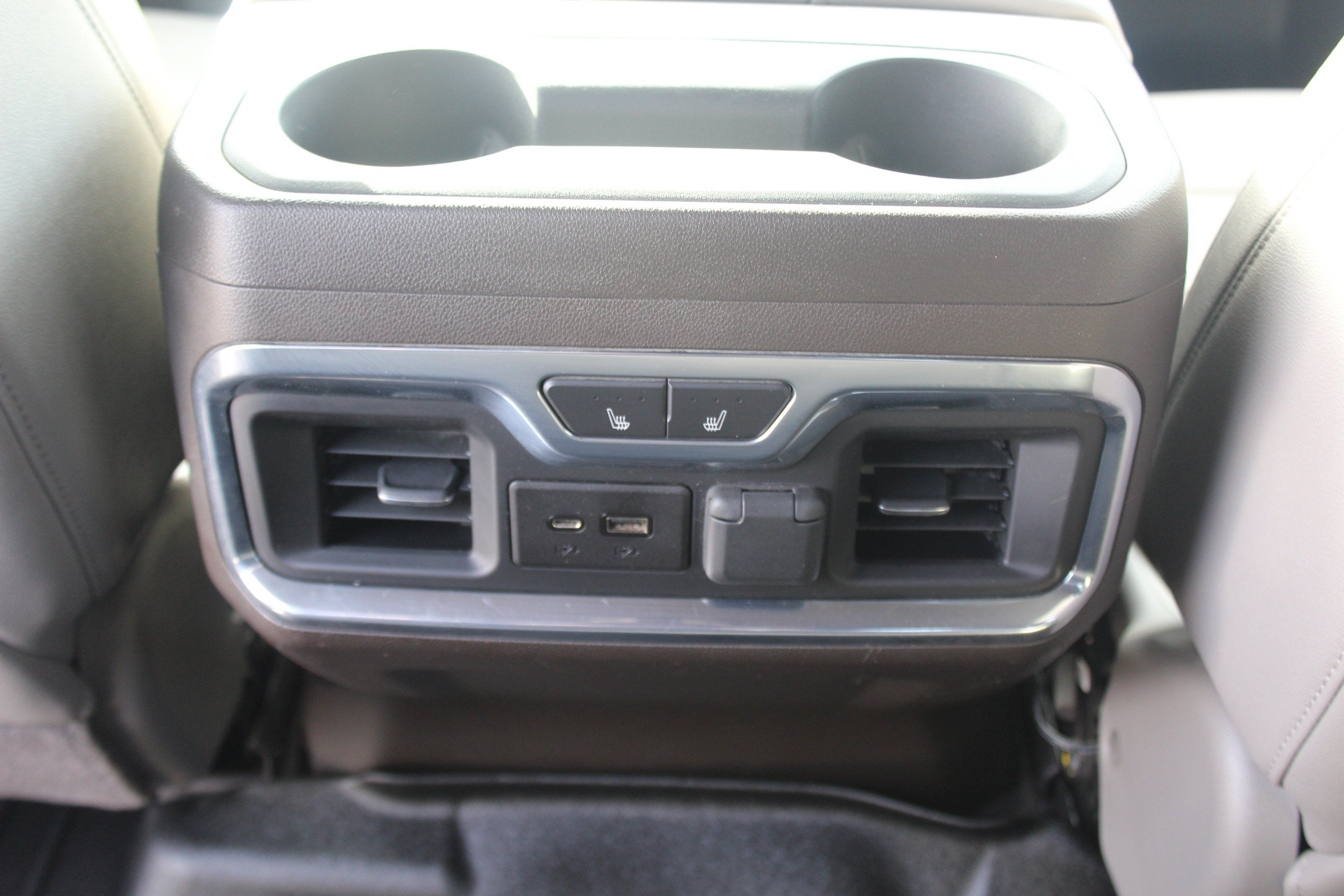 Used 2021 Chevrolet Silverado 1500 LTZ w/ Safety Package II AWD/4WD image 19