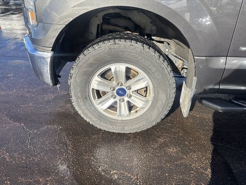 Used 2015 Ford F150 XLT w/ Trailer Tow Package image 11