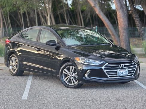 Used 2018 Hyundai Elantra Value Edition FWD image 3