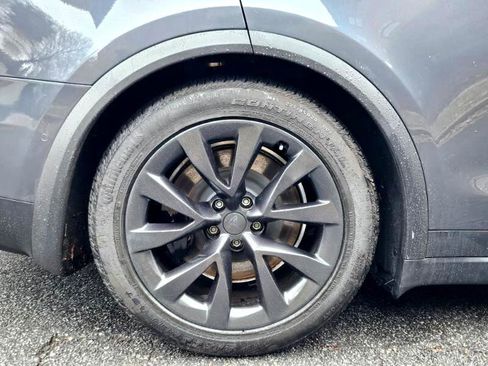 Used 2023 Tesla Model X image 16