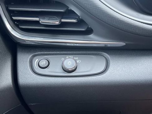 Used 2026 Buick Envista Preferred w/ Convenience I Package image 28