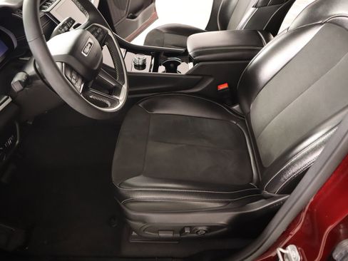 Used 2023 Jeep Grand Cherokee L Laredo image 10