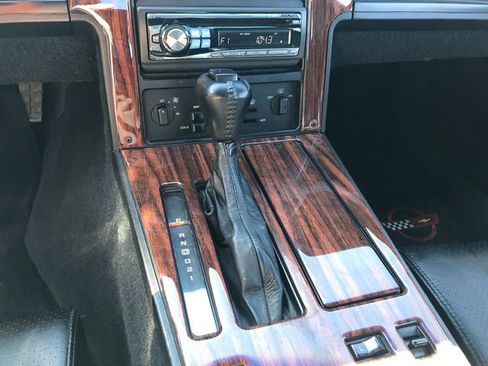 Used 1988 Chevrolet Corvette Coupe image 14