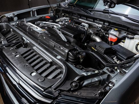 Used 2025 Chevrolet Silverado 2500 LTZ w/ LTZ Plus Package image 39