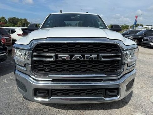 Used 2022 RAM 2500 Tradesman w/ Chrome Appearance Group AWD/4WD image 2