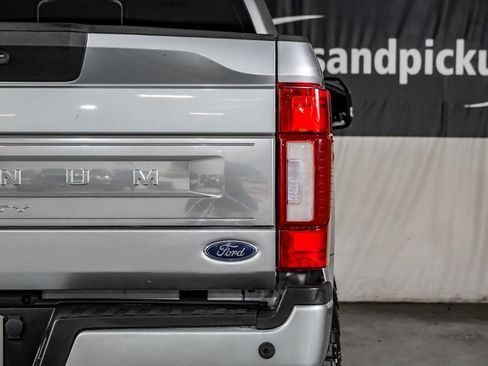 Used 2022 Ford F250 Platinum w/ FX4 Off-Road Package AWD/4WD image 43