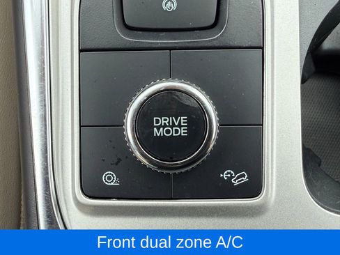 Used 2023 Ford Explorer XLT w/ Equipment Group 202A image 24