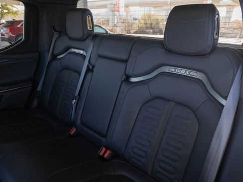 Used 2022 Rivian R1T Adventure image 30