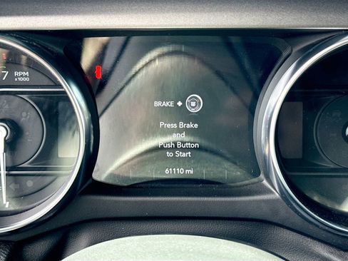 Used 2023 Jeep Wrangler Unlimited w/ Cold Weather Group image 13