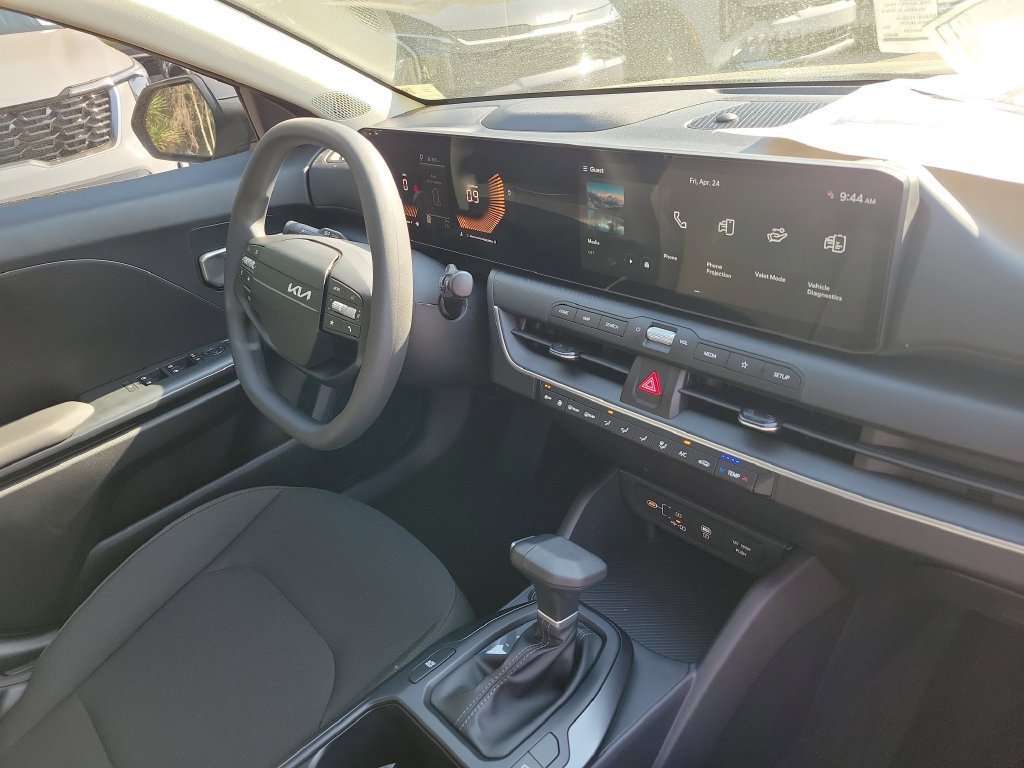 New 2026 Kia K4 FWD image 8
