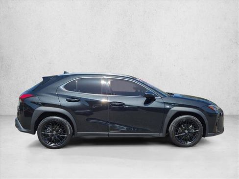 Used 2021 Lexus UX 200 F Sport w/ Accessory Package (Z1) FWD image 4