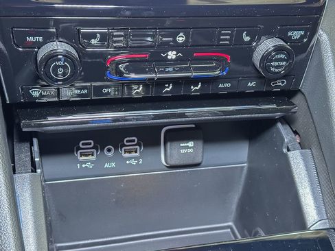 New 2025 Jeep Grand Cherokee Limited w/ Black Appearance Package image 27