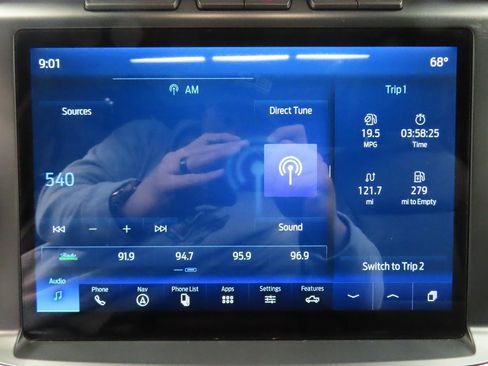 Used 2023 Ford F150 Lariat w/ Equipment Group 502A High image 17