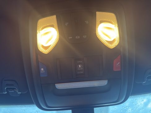 Used 2023 RAM 1500 Big Horn AWD/4WD image 24