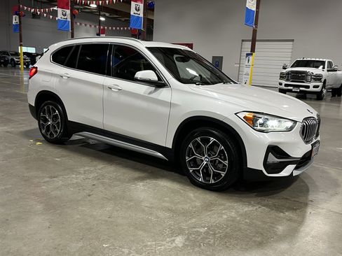 Used 2020 BMW X1 sDrive28i image 7