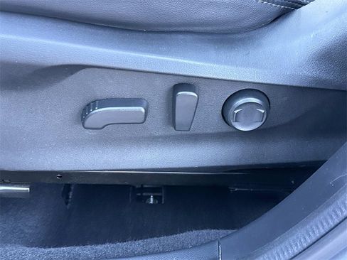 Used 2023 Subaru Forester Touring w/ Popular Package #2 image 17