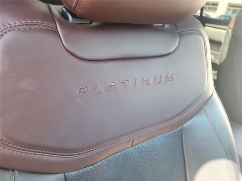 Certified 2023 Ford Explorer Platinum w/ Technology Package image 36