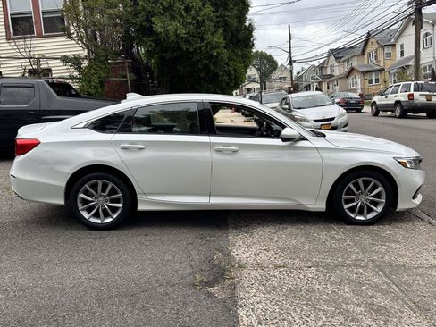 Used 2021 Honda Accord LX image 7