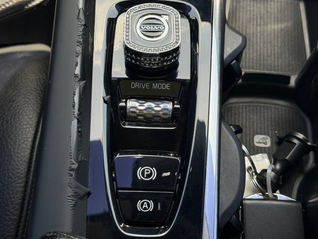 Used 2019 Volvo XC60 T5 Momentum w/ Multimedia Package FWD image 20