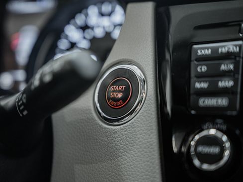 Used 2018 Nissan Rogue Sport SL w/ SL Premium Package image 32