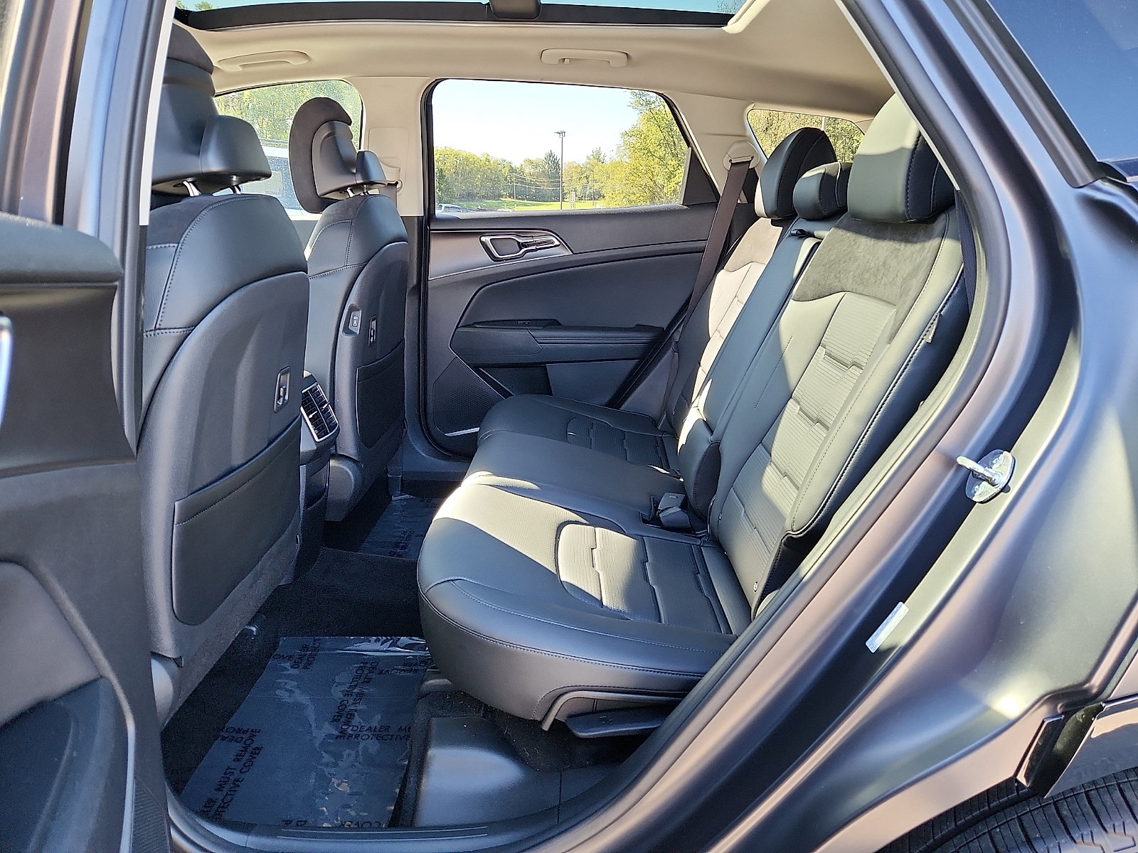 Certified 2026 Kia Sportage SX AWD/4WD image 10