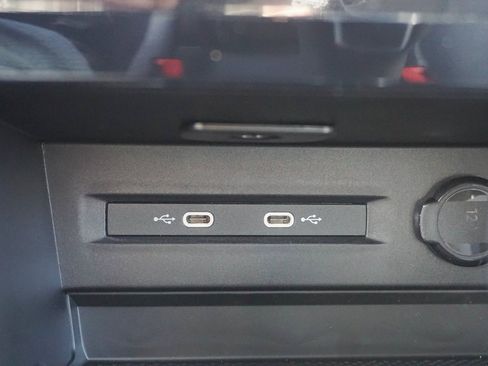 New 2026 Volkswagen Taos SE image 14