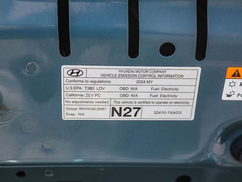 Certified 2024 Hyundai Ioniq 5 SE RWD image 36