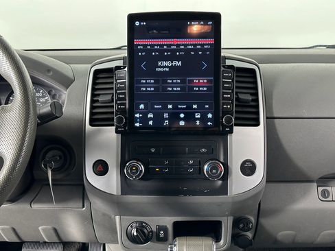 Used 2019 Nissan Frontier SV image 34