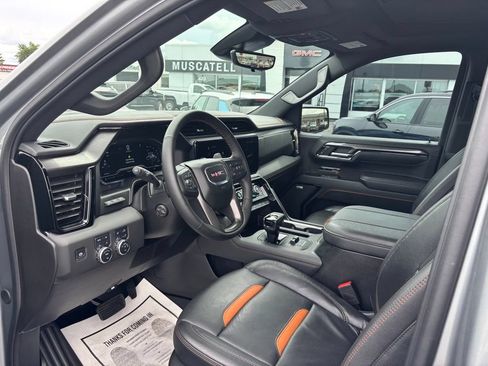 Used 2025 GMC Sierra 1500 AT4 w/ AT4 Premium Package AWD/4WD image 13