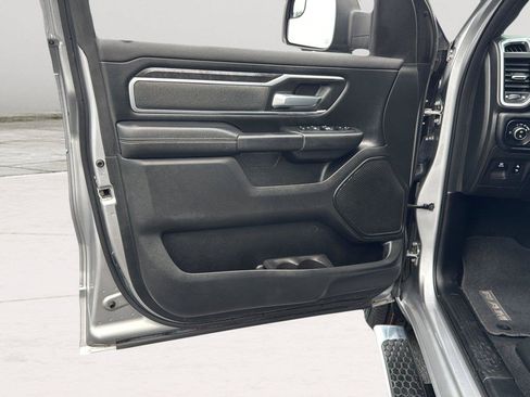 Used 2019 RAM 1500 Big Horn AWD/4WD image 17