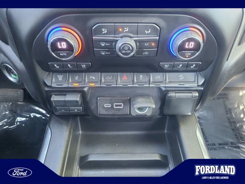 Used 2022 Chevrolet Silverado 2500 LTZ w/ LTZ Plus Package AWD/4WD image 30