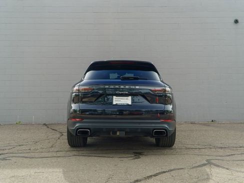 Certified 2023 Porsche Cayenne AWD/4WD image 6