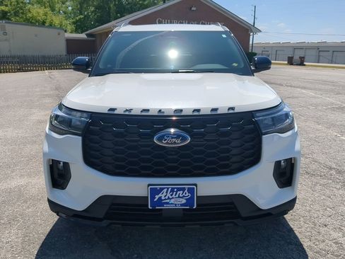 Certified 2025 Ford Explorer ST-Line w/ Premium Package image 7