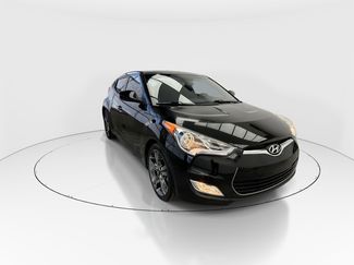 Used 2017 Hyundai Veloster Value Edition video 2