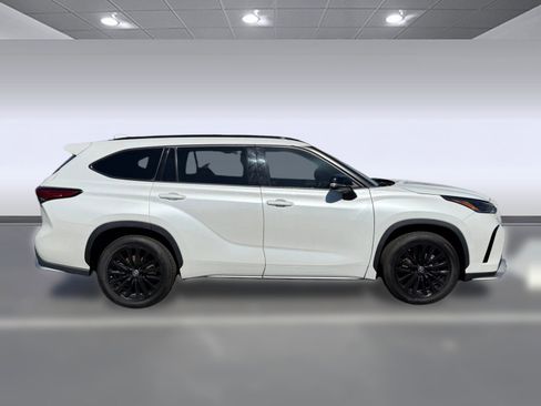 Used 2023 Toyota Highlander XSE image 5