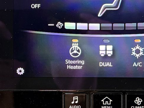 Used 2017 INFINITI Q60 w/ Premium Package image 26