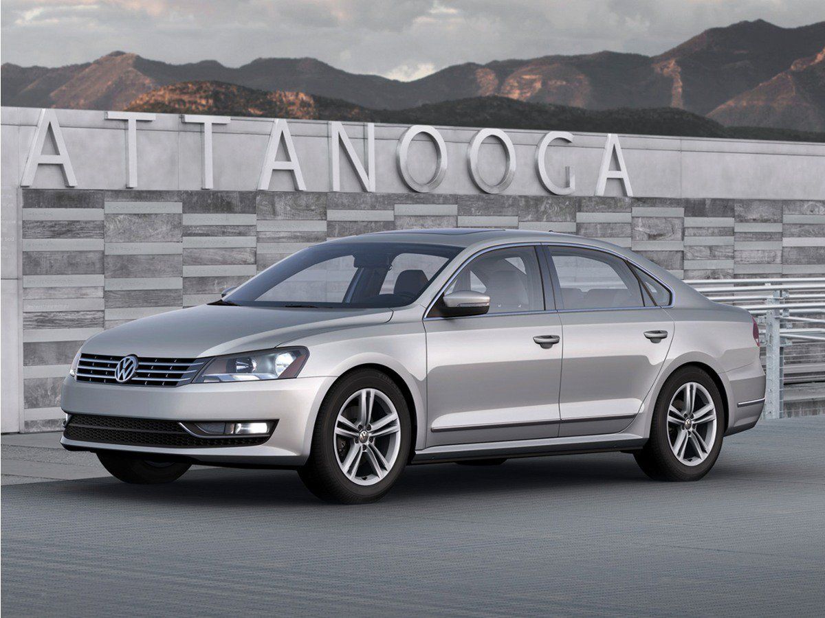 Used 2013 Volkswagen Passat 2.5 S FWD image 1