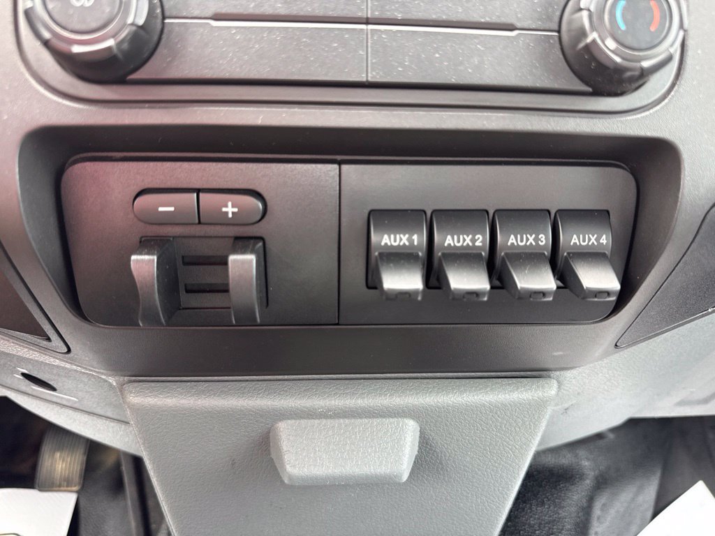 Used 2012 Ford F550 2WD Regular Cab Super Duty w/ Payload Upgrade Pkg image 5
